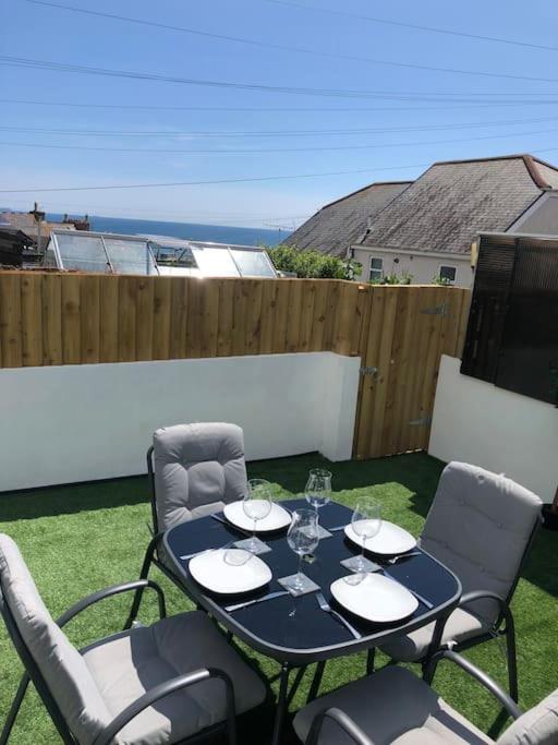 Modern Garden In A Large Victorian House Apartment Penzance
